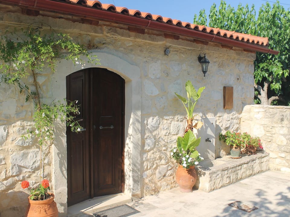 Entrance / Reception