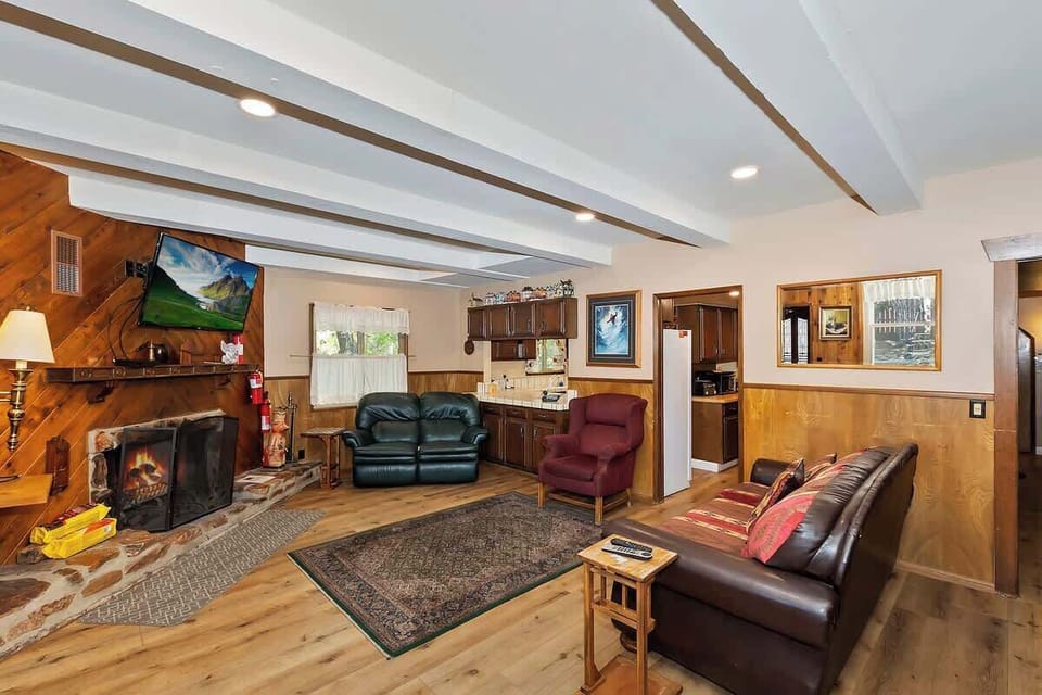 Living room with fireplace. 