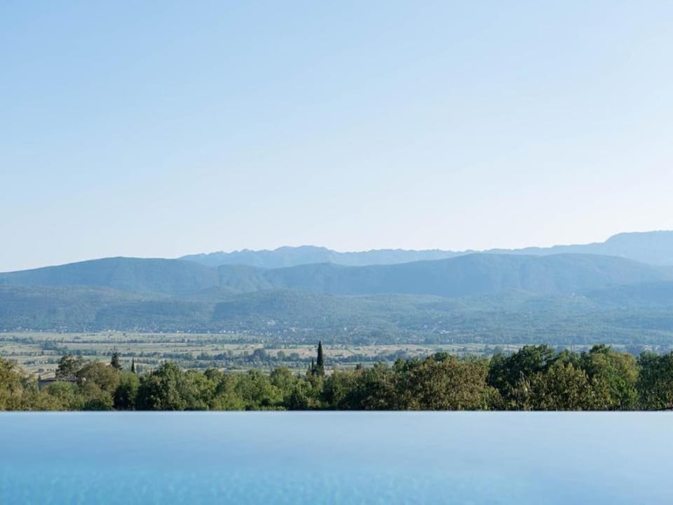 Region [summer] (>5 km)