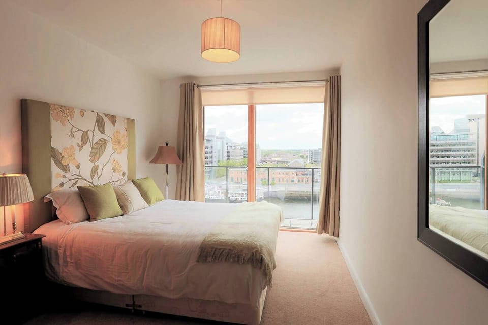 bedroom with private balcony