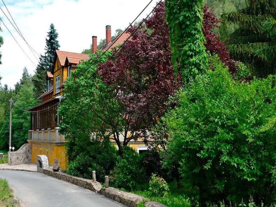 Holiday Home Exterior [summer]