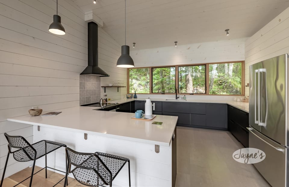 Kitchen &amp; Bar Seating