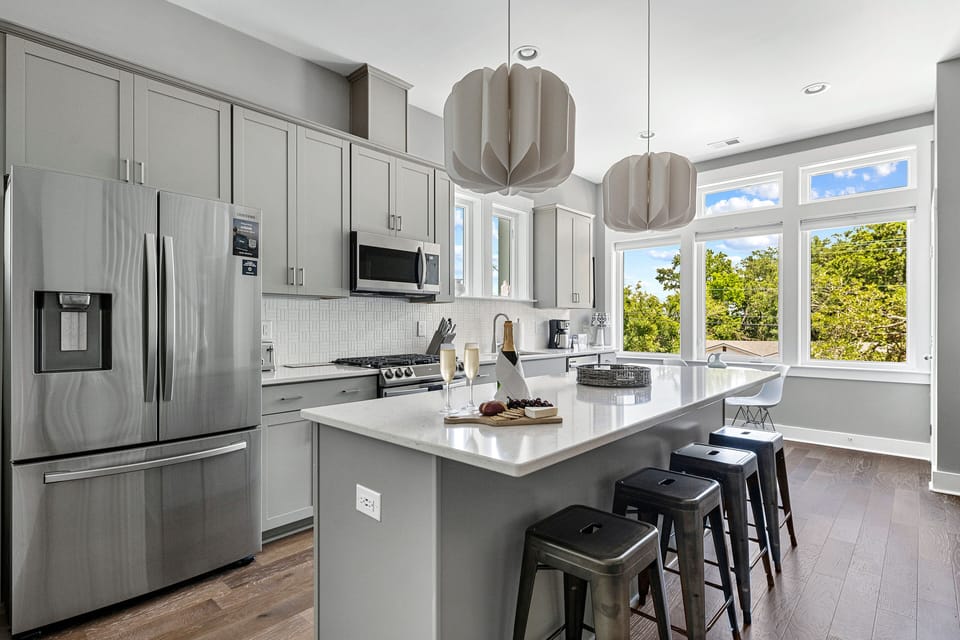 Serene Sanctuary With Charming Porch | Oak Grove