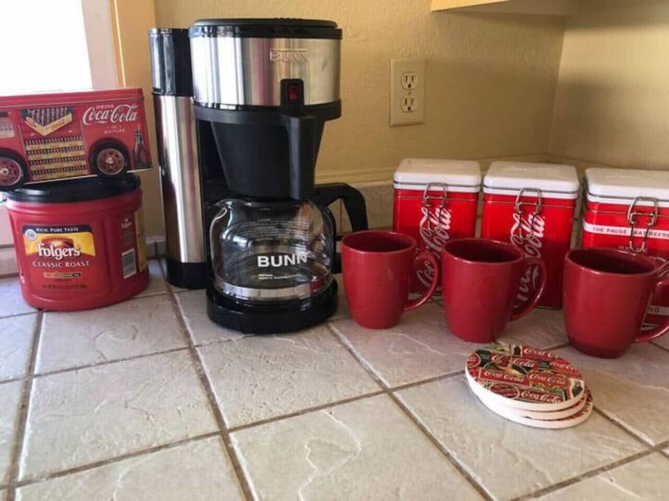 Traditional and K-cup Coffee makers