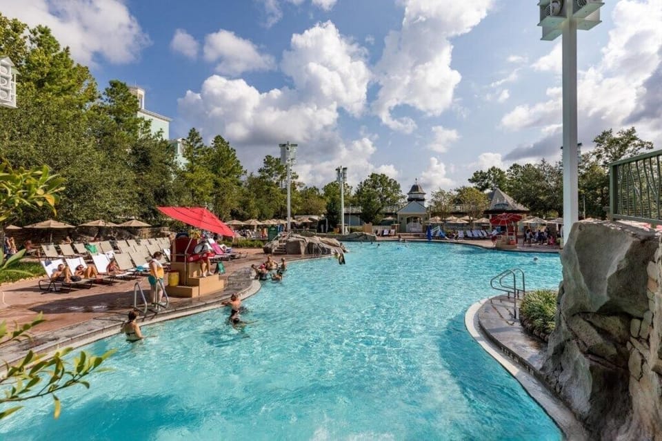 Disney's Saratoga Springs Resort & Spa_2.jpg