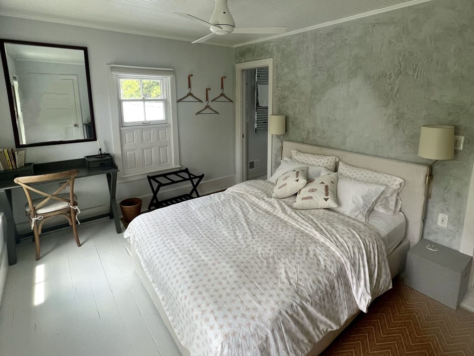 Ensuite Bedroom