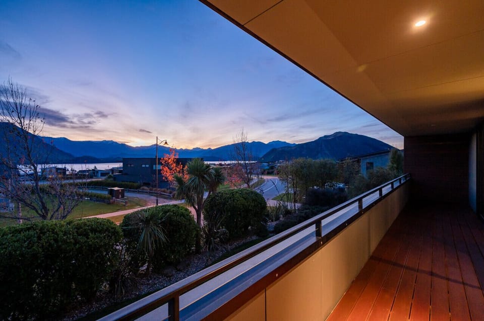 Front balcony with mountain views