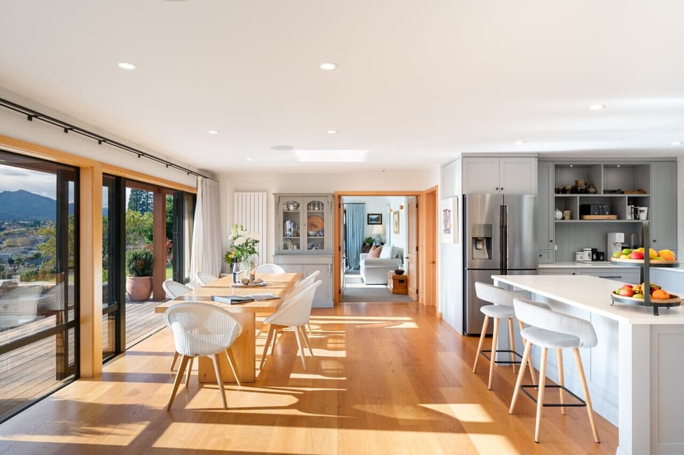 Dining I Kitchen