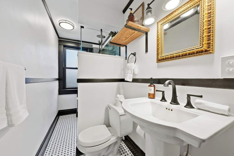Hand soap, hand towel, hair dryer provided! 