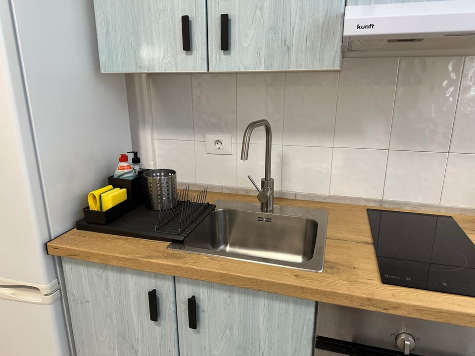 Kitchen 5
