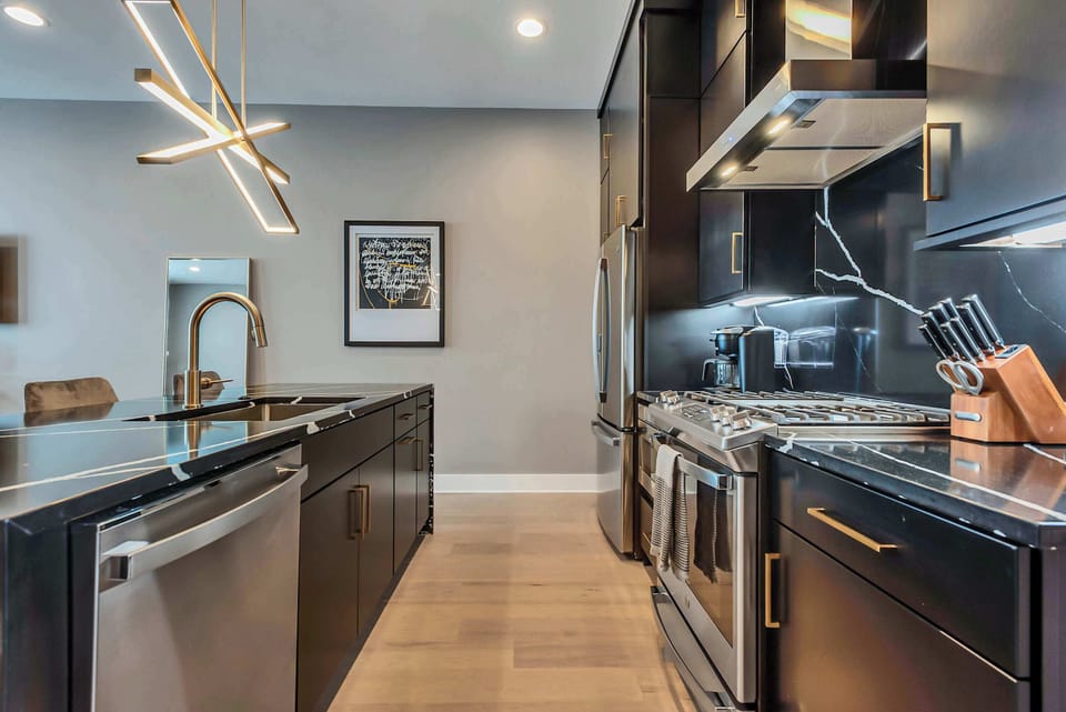 *Chef's dream kitchen with this gas stovetop for all your speedy meals!