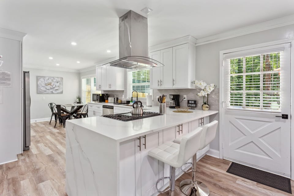 Full Kitchen with new stainless-steel appliances - Main Level