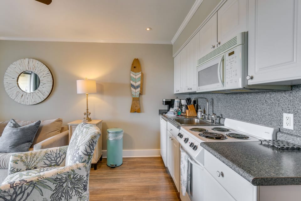 Kitchen | Coffee Maker | Spices