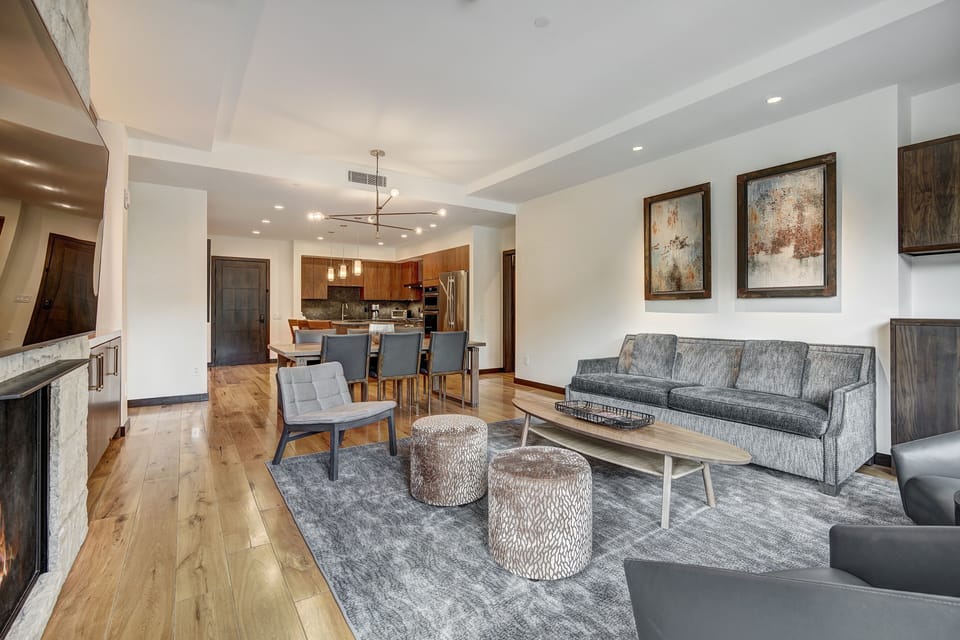 Furniture, Indoors, Living Room, Floor, Flooring