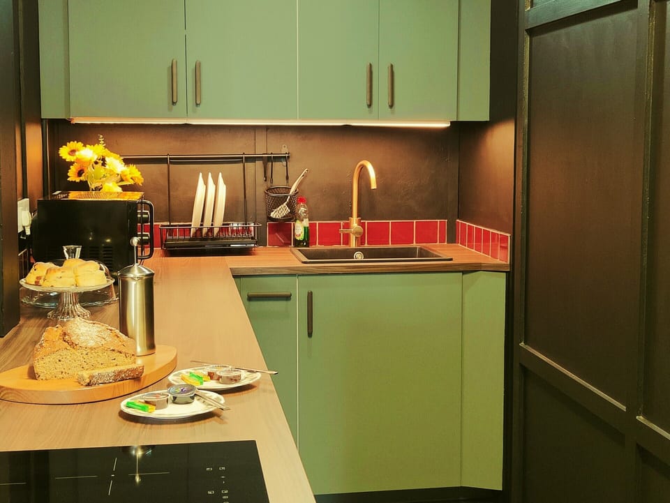 Fitted kitchen