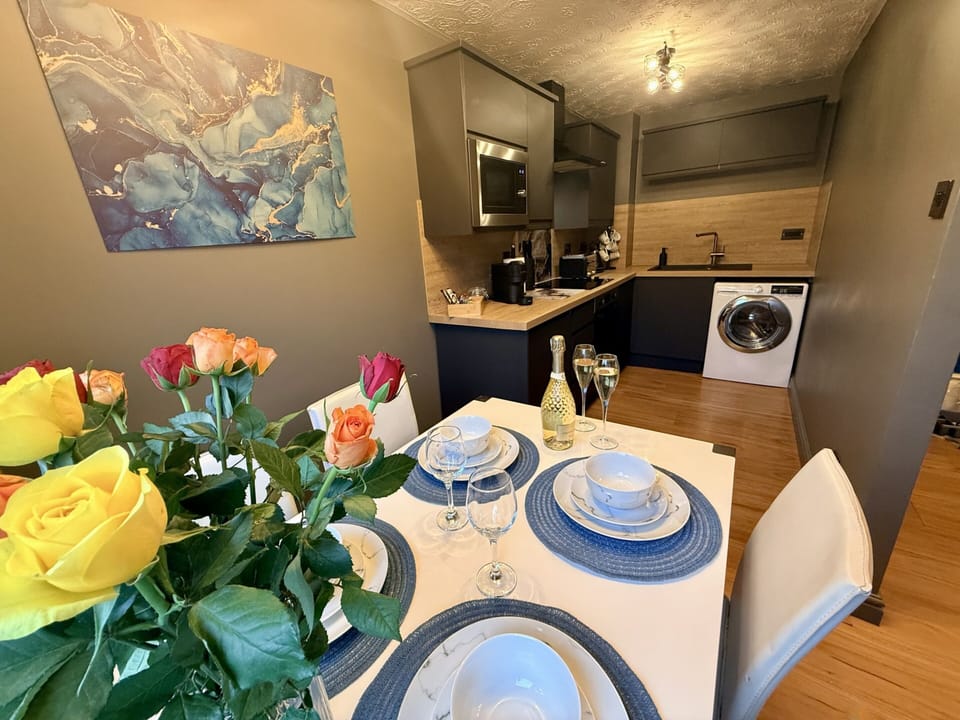 Book direct for 10% off at hutchlifestyleapartments.com