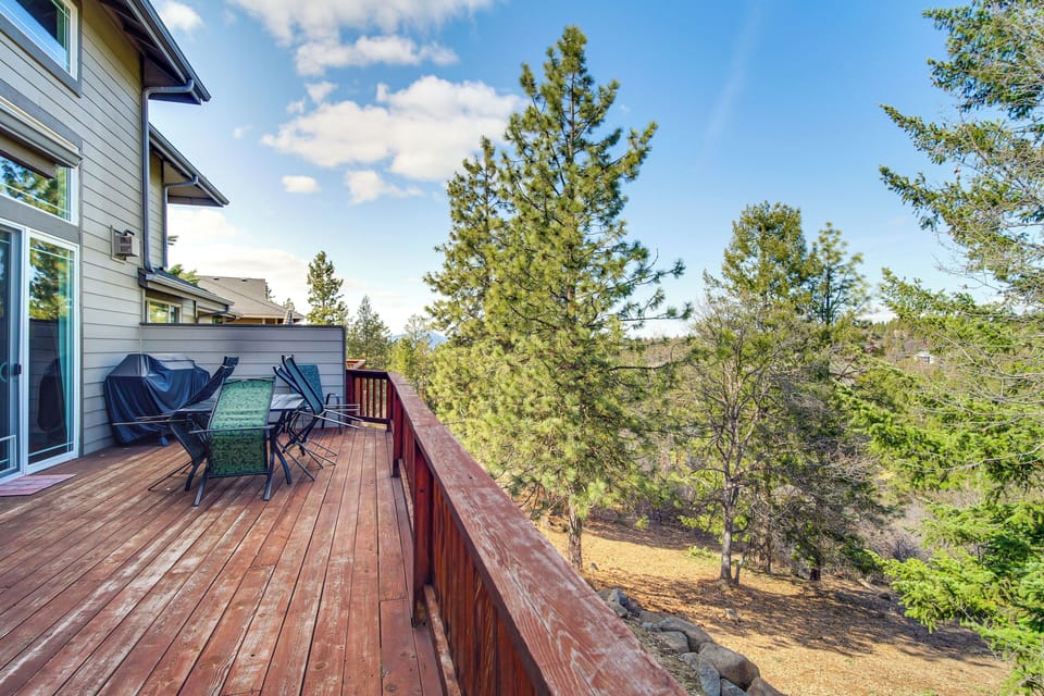 Private Deck | Gas Grill