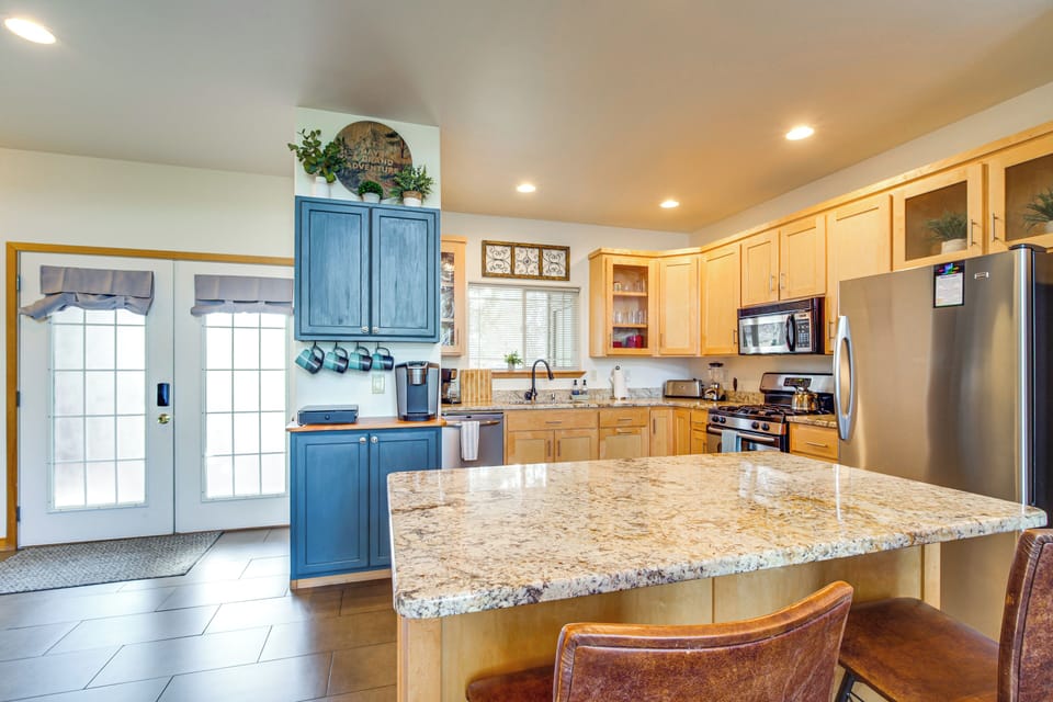 Kitchen | Cooking Basics | Dishware/Flatware