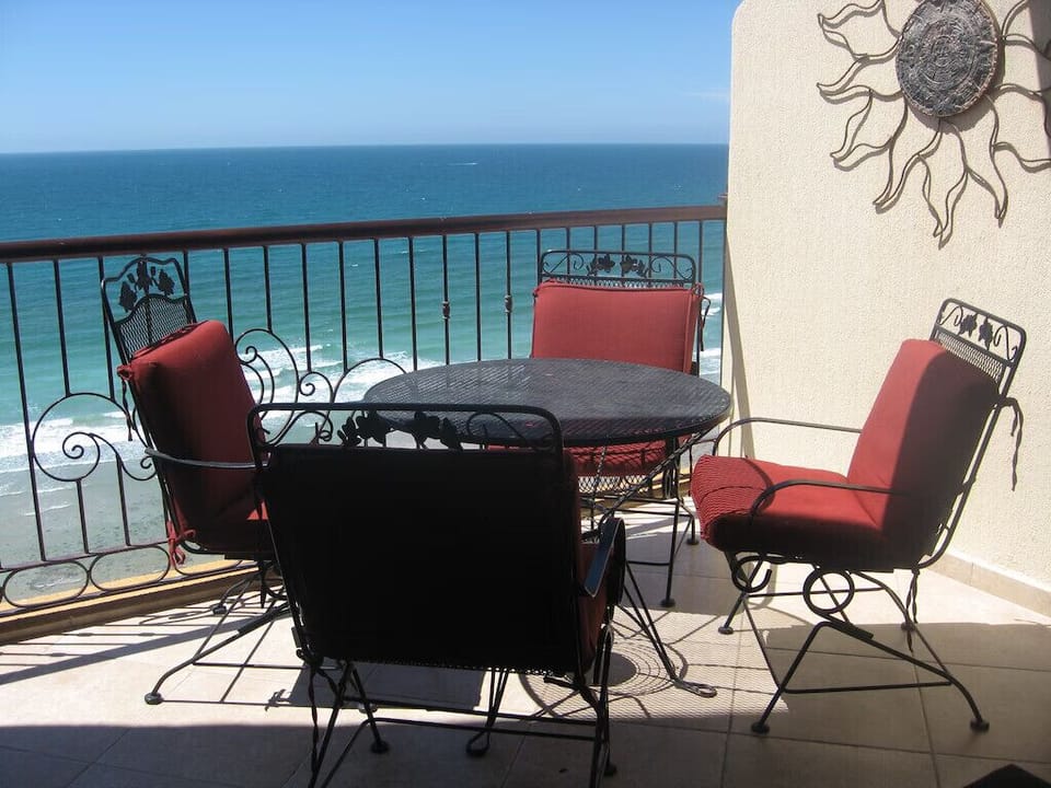 The BEST Al Fresco dining on Sandy Beach by day . . .