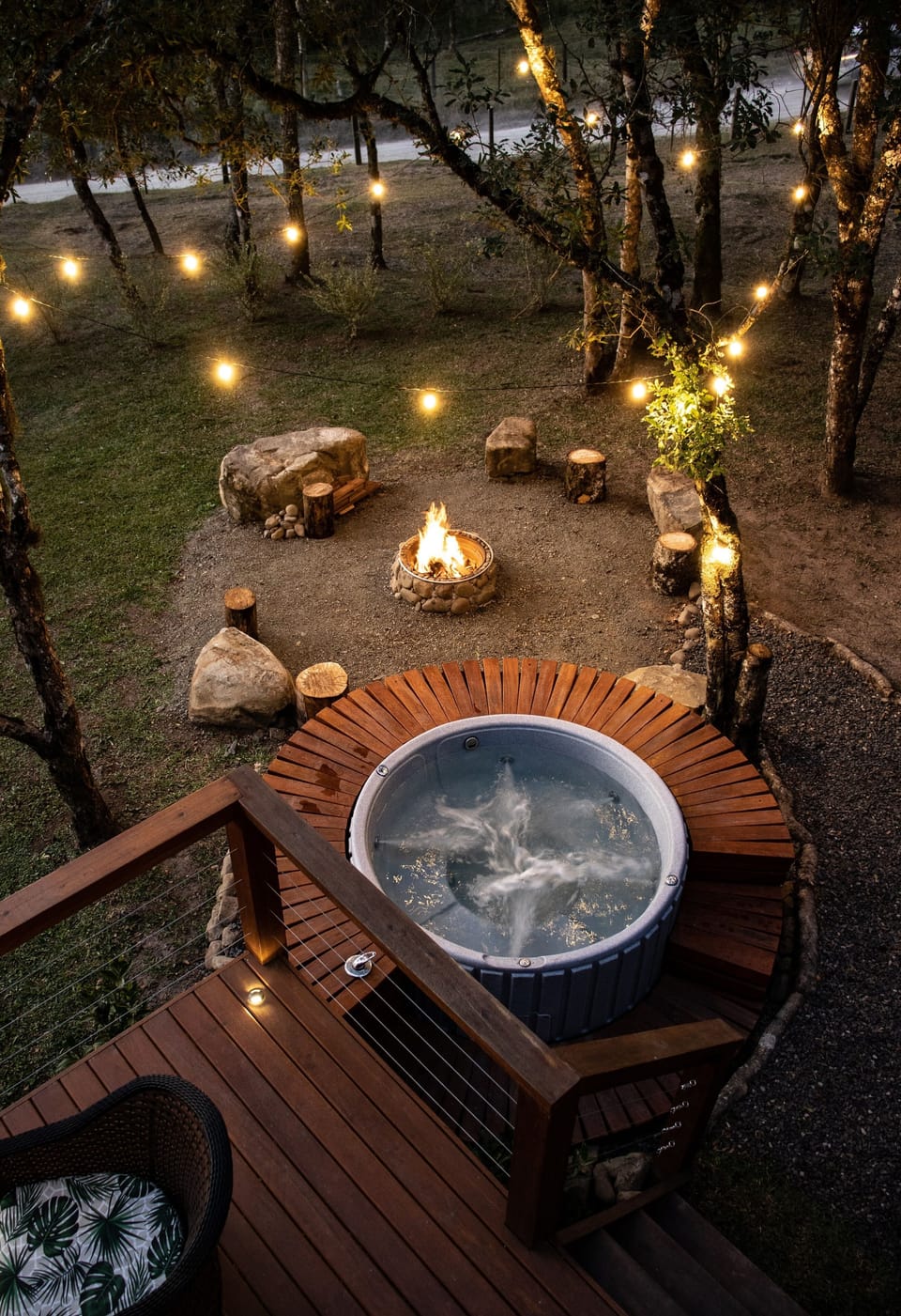 Outdoor spa tub