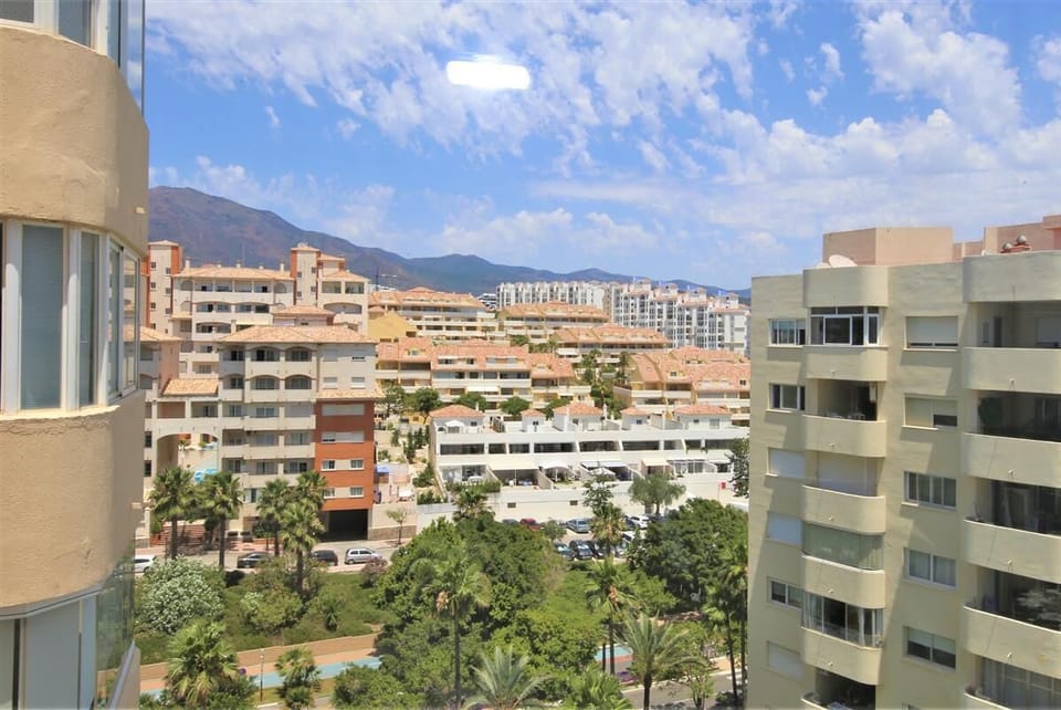 Side views to the mountains from the apartment
