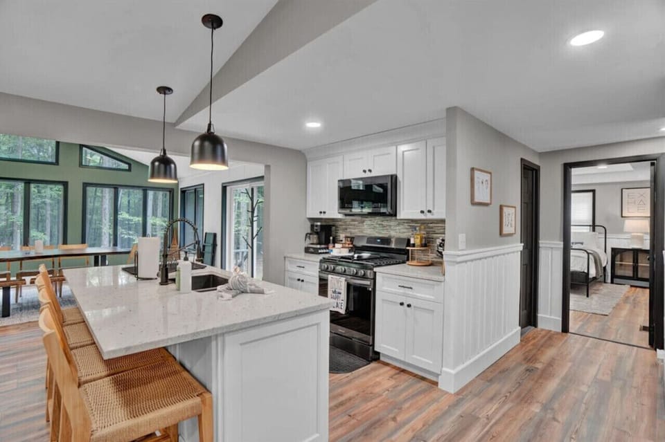 Open concept fully stocked kitchen