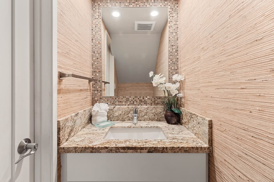 Modern single sink vanity