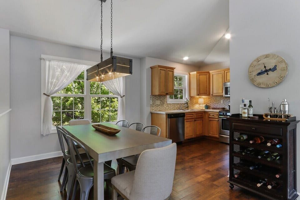 Dining Table/Kitchen with seating for 8