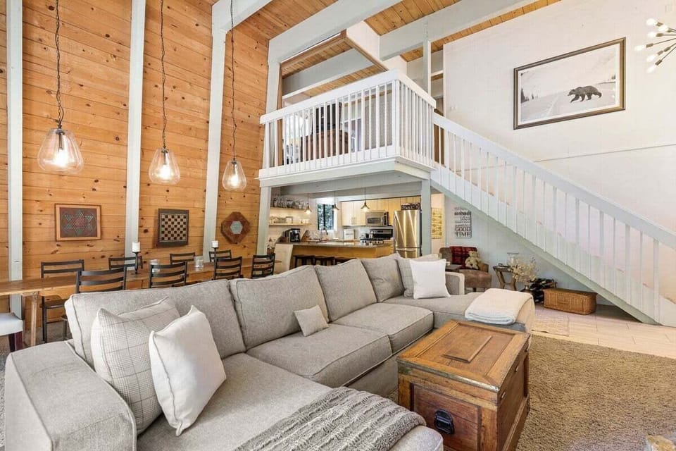 Living Space up to Loft