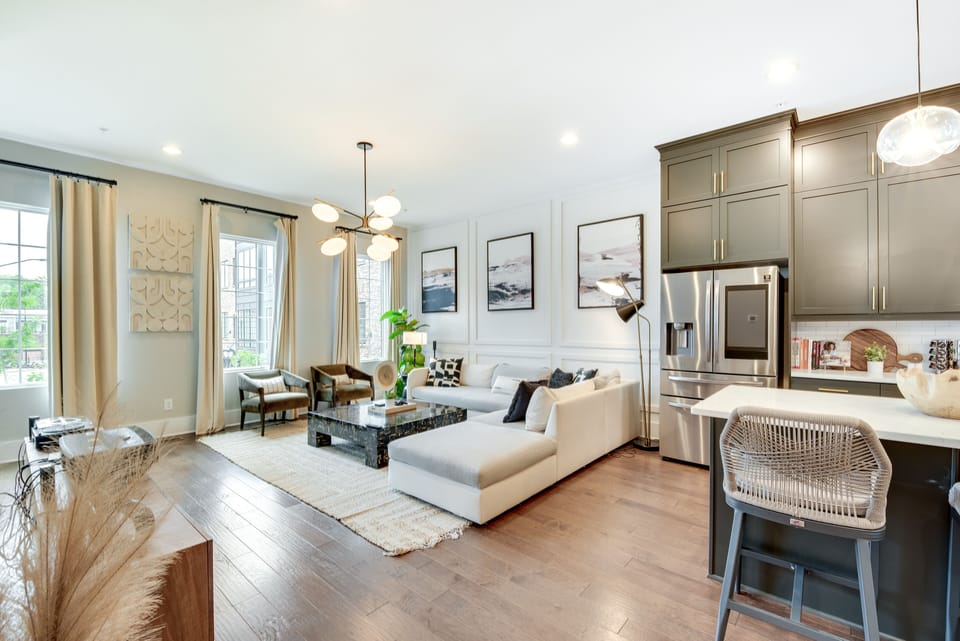 Living Room | 2nd Floor | Central A/C & Heating | Free WiFi | Smart TV