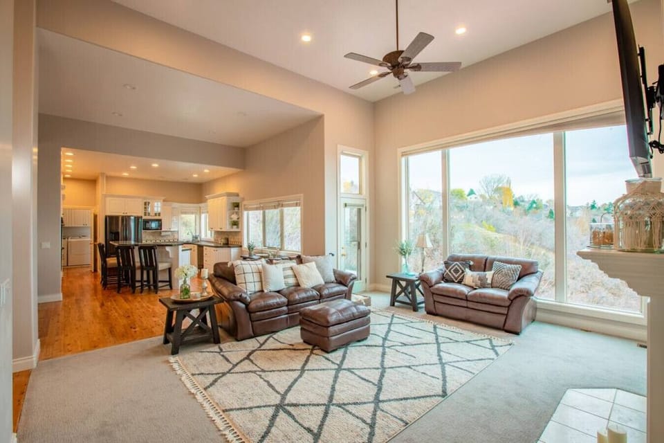 Bright living area connected to the kitchen and main spaces