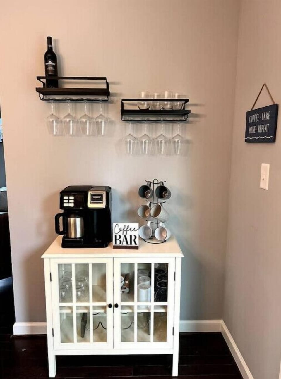 Coffe/Wine Bar