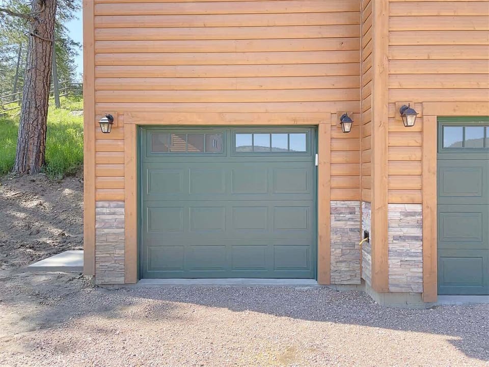 Single car garage on the left