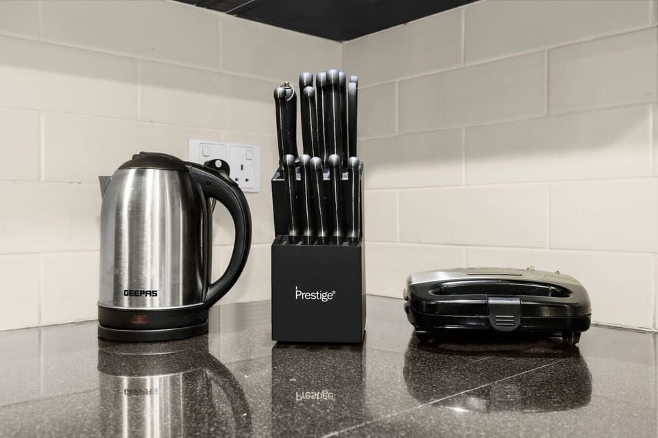 Kitchenette: Modern appliances await your culinary adventures in this stylish space!