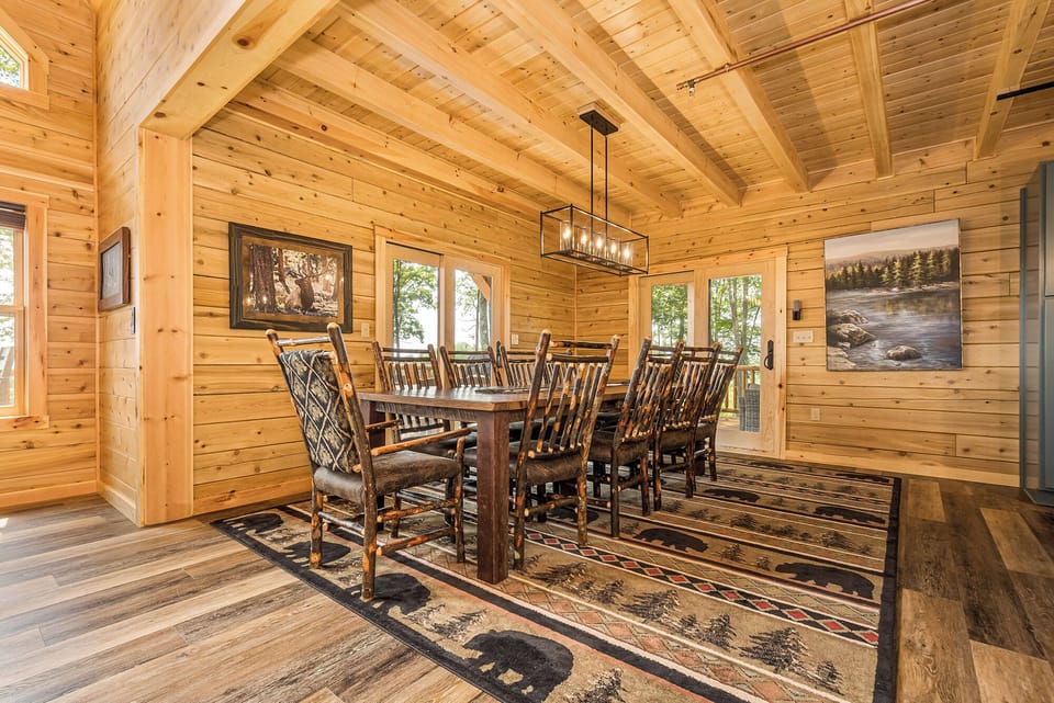 LongviewLodge_DiningRoom_