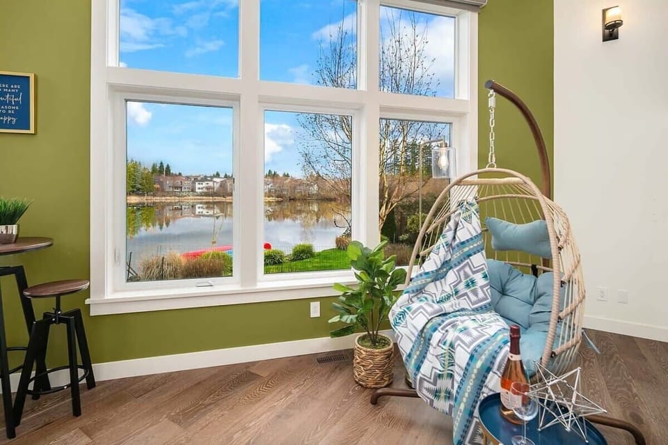 Chill in the hanging chair with the view, you will be fully re-charged!