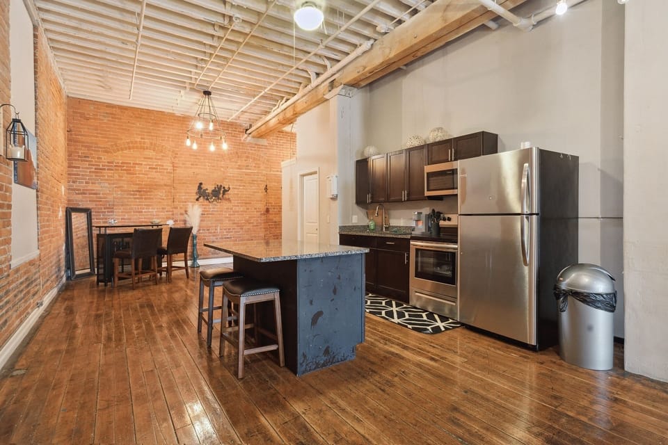 Floor, Flooring, Indoors, Hardwood, Refrigerator