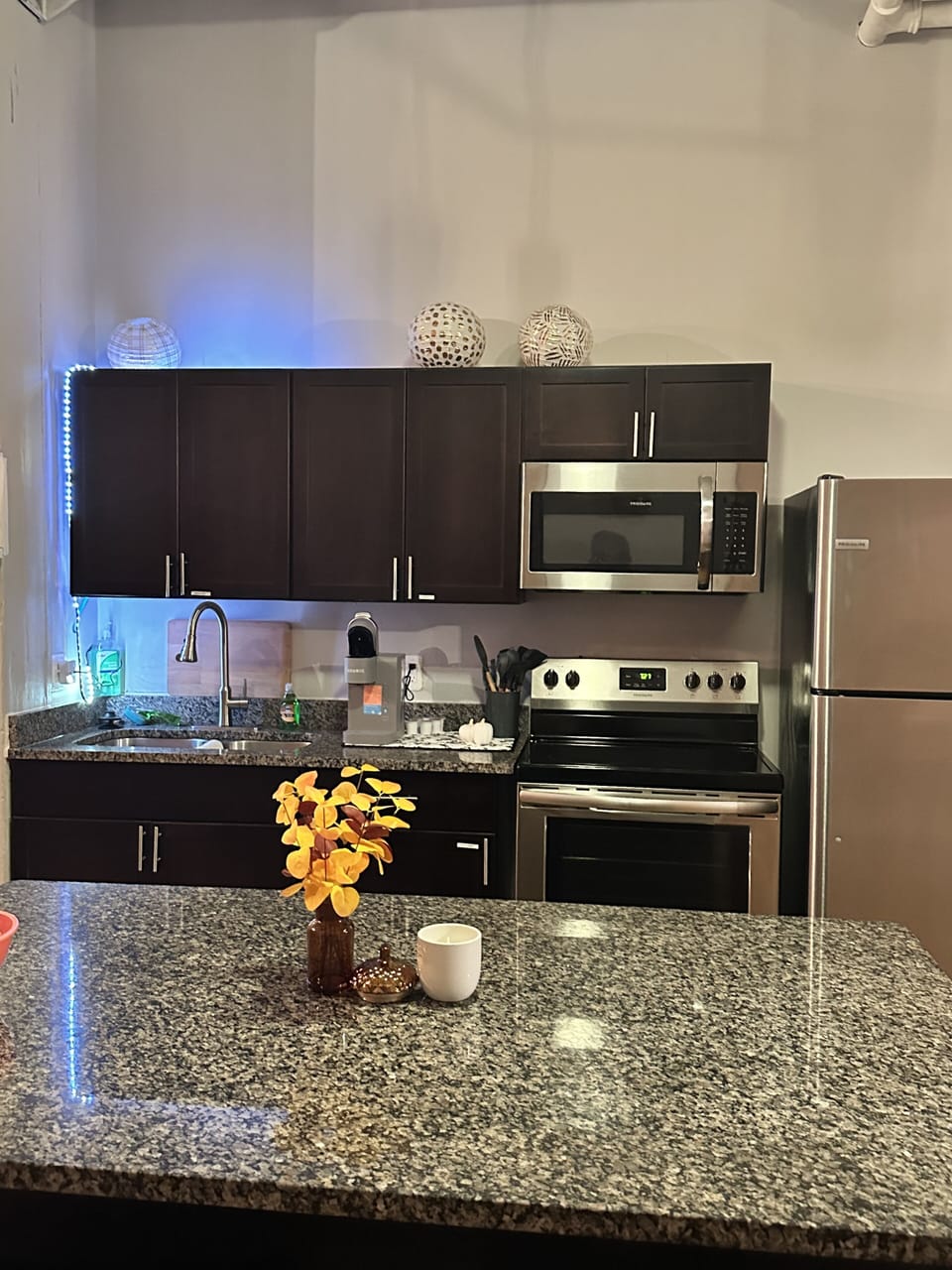 Indoors, Microwave, Oven, Kitchen, Refrigerator