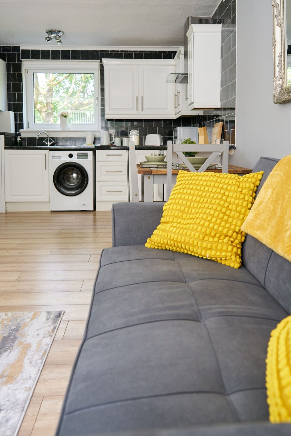 Living room 7