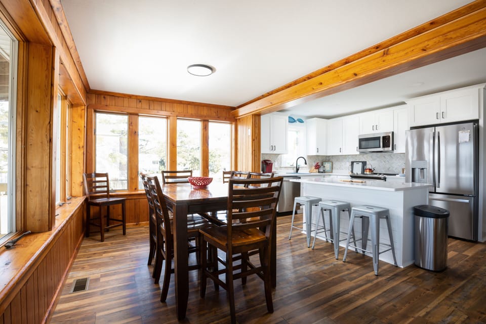 Beautiful new kitchen!
