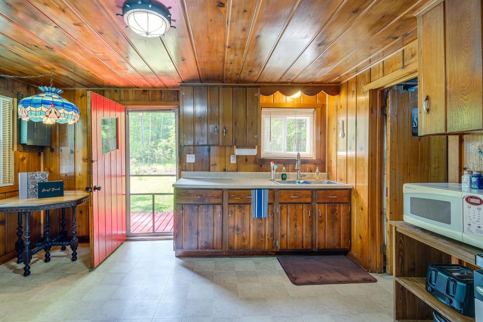 Kitchen | Stove/Oven | Refrigerator