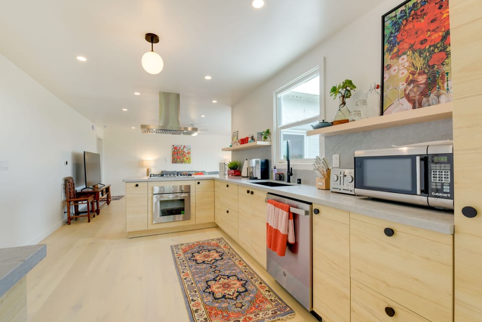 Chef's Kitchen | Cooking Basics Supplied