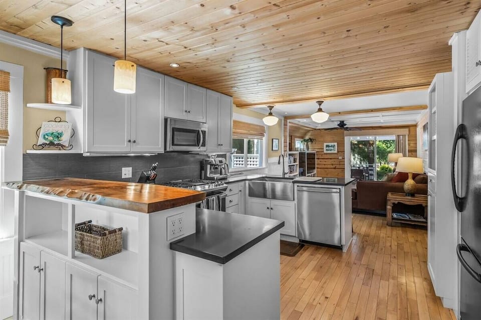 Gourmet Kitchen
