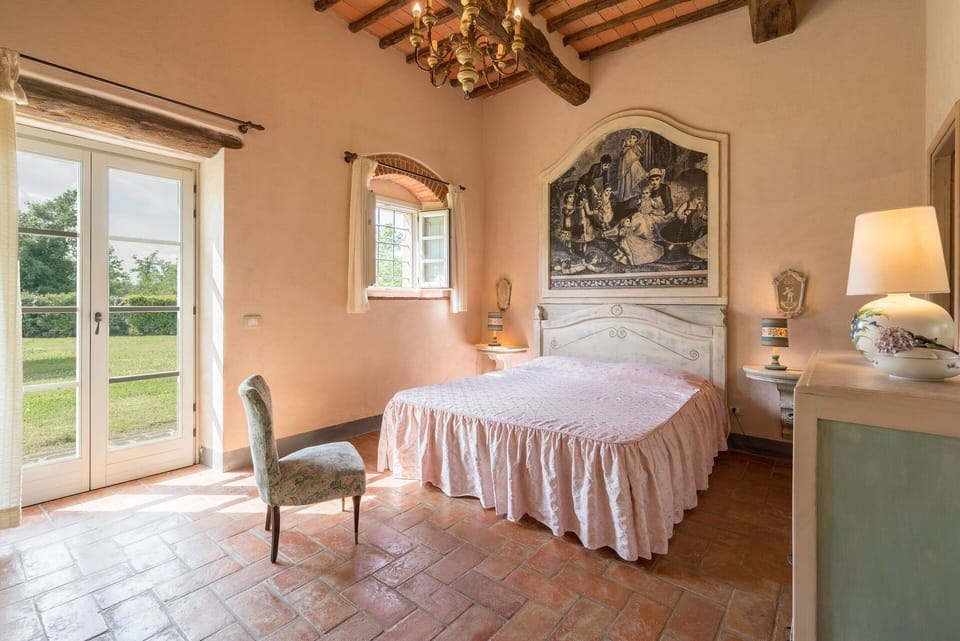 Amenities, Autumn, Bedroom, Room Detail, Spring, Summer