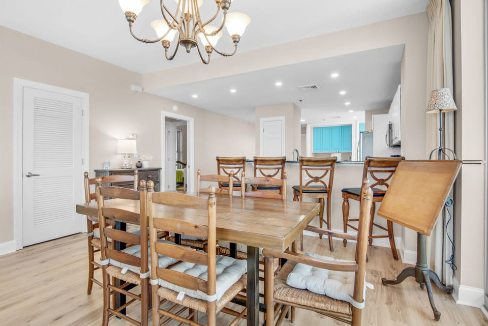 Dining to kitchen view