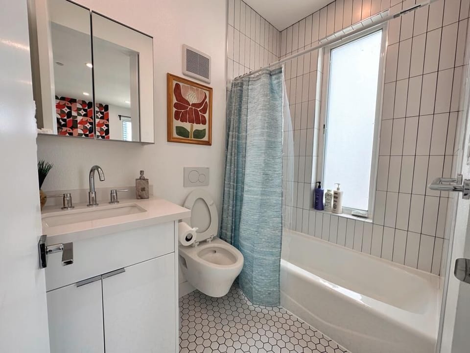 Bathtub