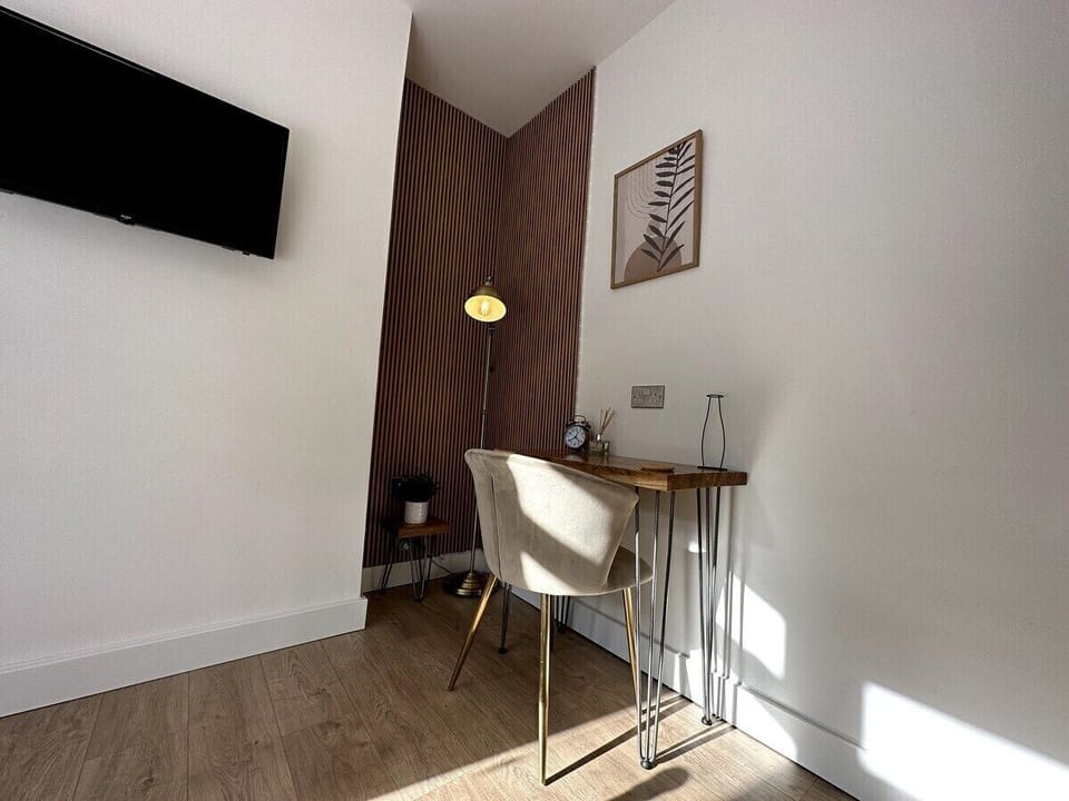 Bedroom 1 (downstairs)