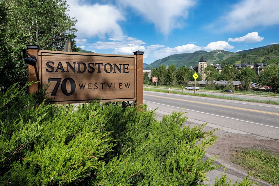 Sandstone70 Westview