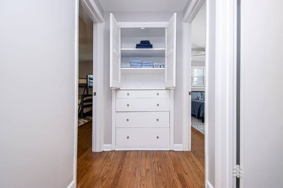 Hallway linen closet and extra storage