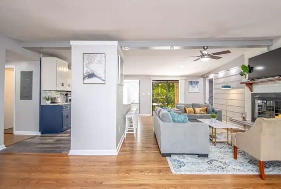 Kitchen/Living Room